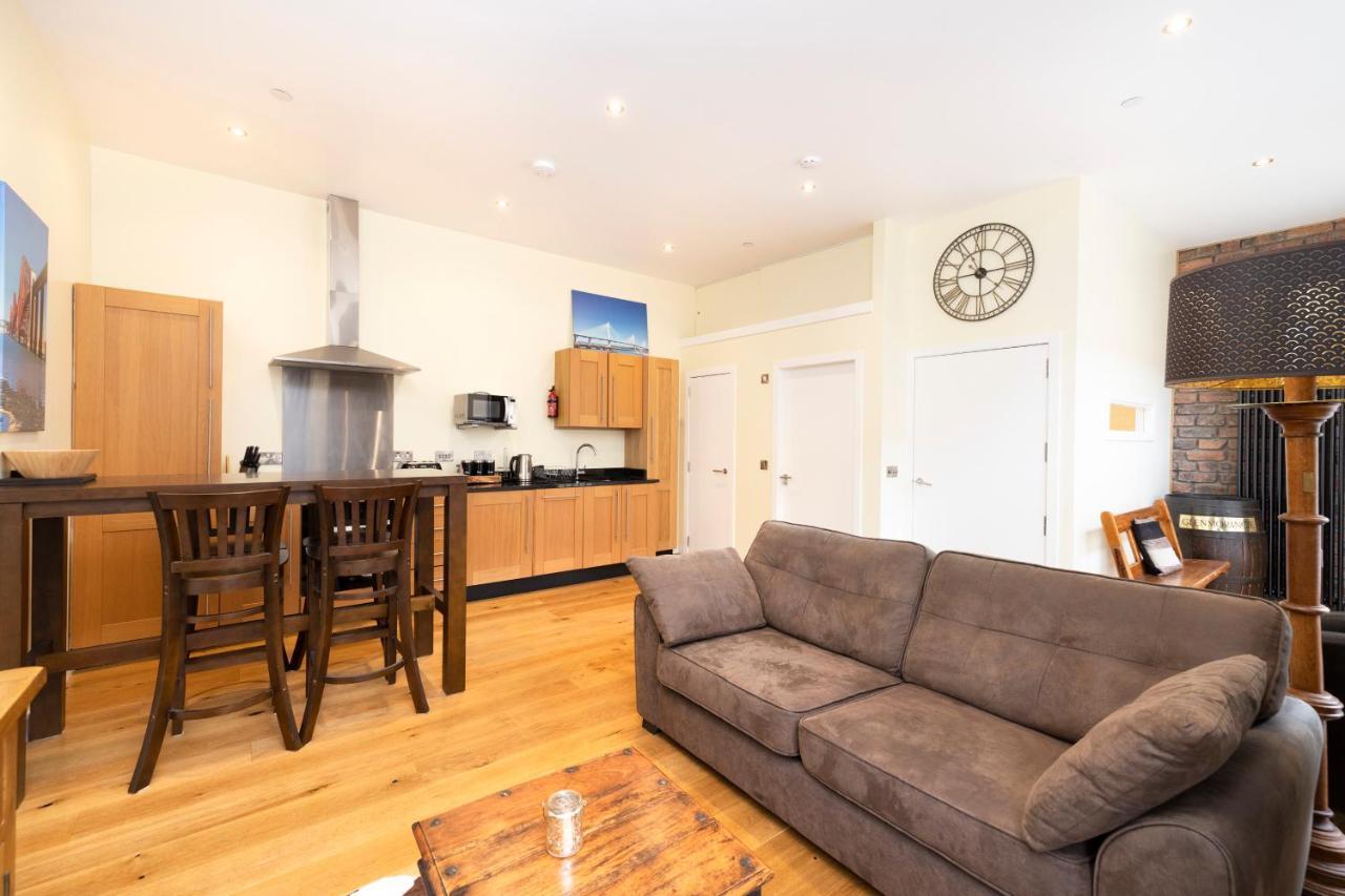 Joivy 1 Bed Flat In Old Town, Next To St Giles Cathedral Apartment Edinburgh Ngoại thất bức ảnh